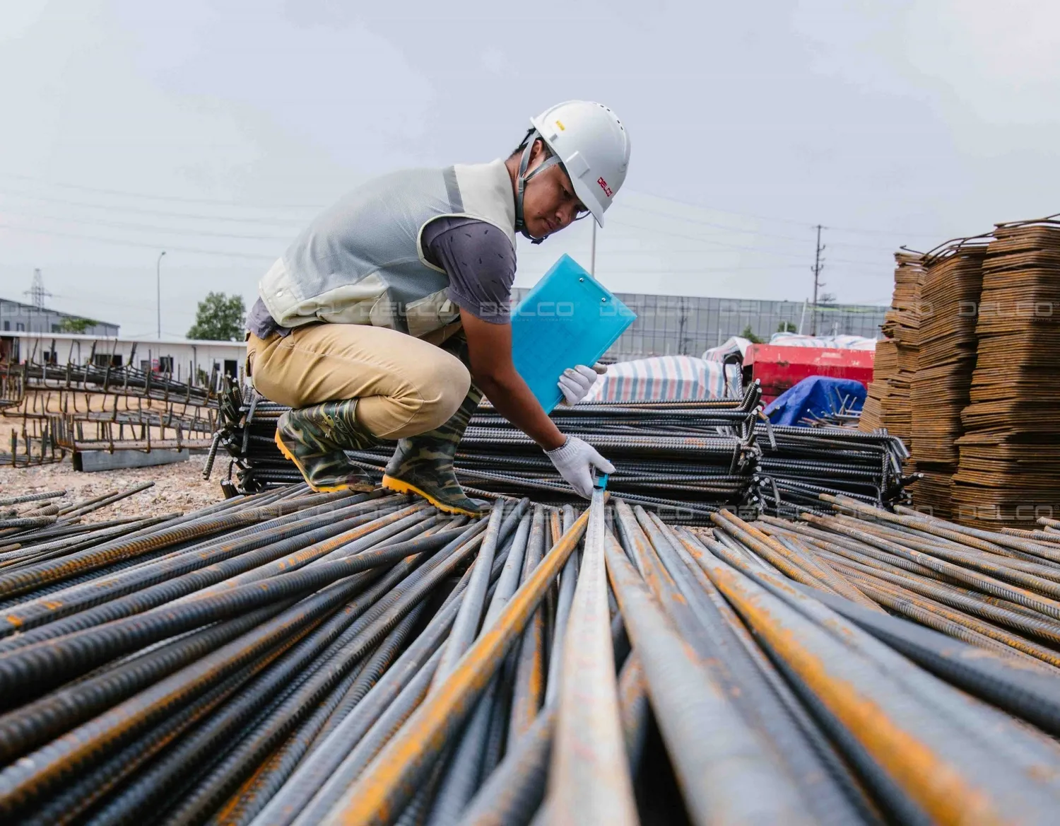 2020年11月下旬から現在まで、鉄鋼や原材料の価格が高騰して、予想外の建設費の増加が見られる。投資主が合理的な建設ゼネコンを選ぶことができなければ、予算上の損害は避けられない。 2020年11月下旬から現在まで、鉄鋼や原材料の価格が高騰して、予想外の建設費の増加が見られる。投資主が合理的な建設ゼネコンを選ぶことができなければ、予算上の損害は避けられない。