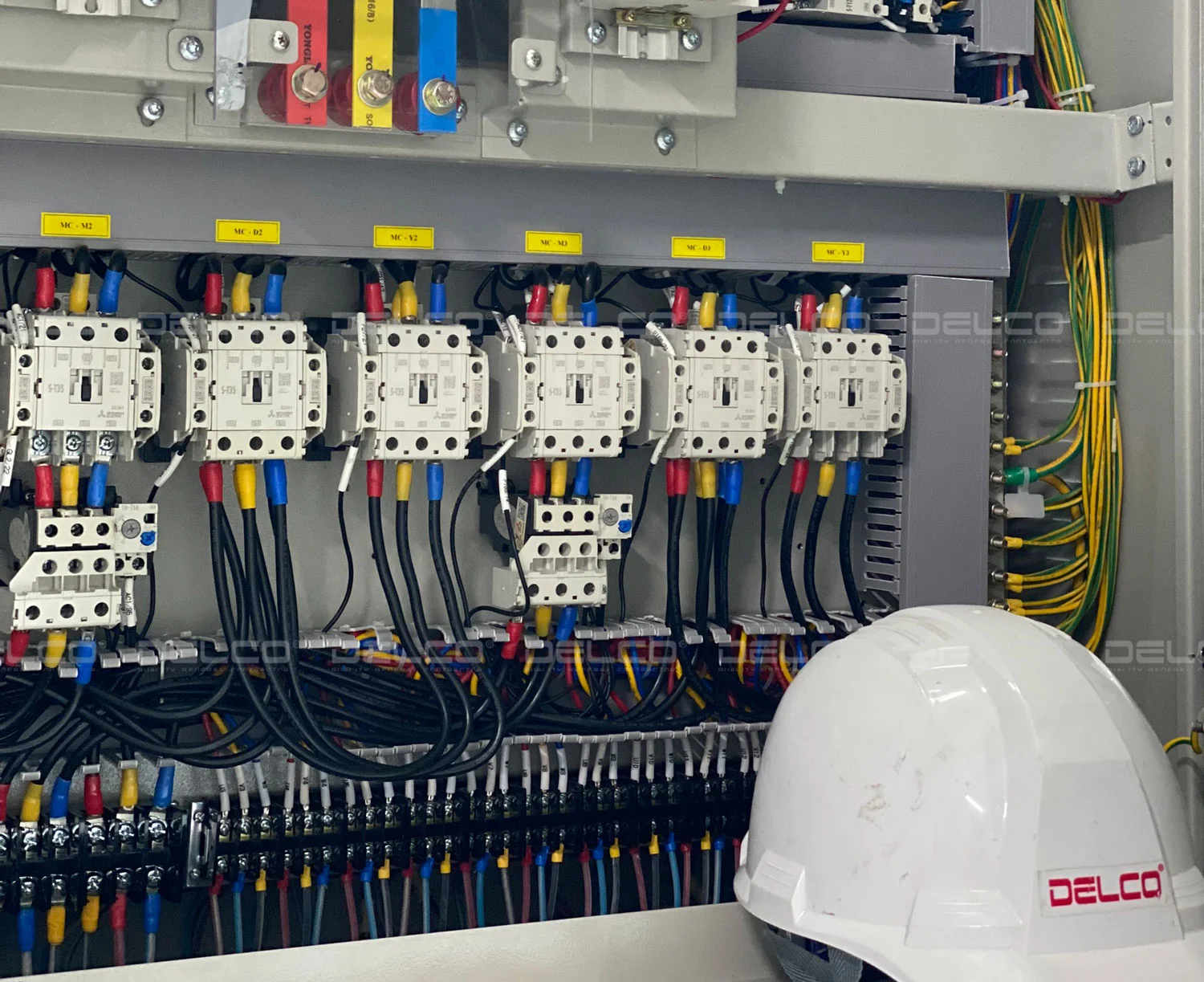 투자자의 공장 핏아웃 선택을 위한 2025년 4개 기준