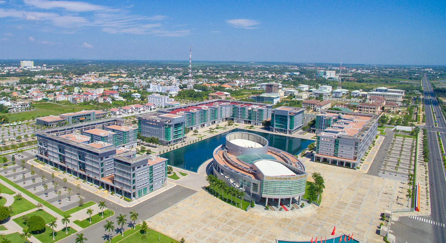 TP.HCM – Bình Dương – Bà Rịa-Vũng Tàu: "Siêu thủ phủ công nghiệp" miền Nam TP.HCM – Bình Dương – Bà Rịa-Vũng Tàu: "Siêu thủ phủ công nghiệp" miền Nam