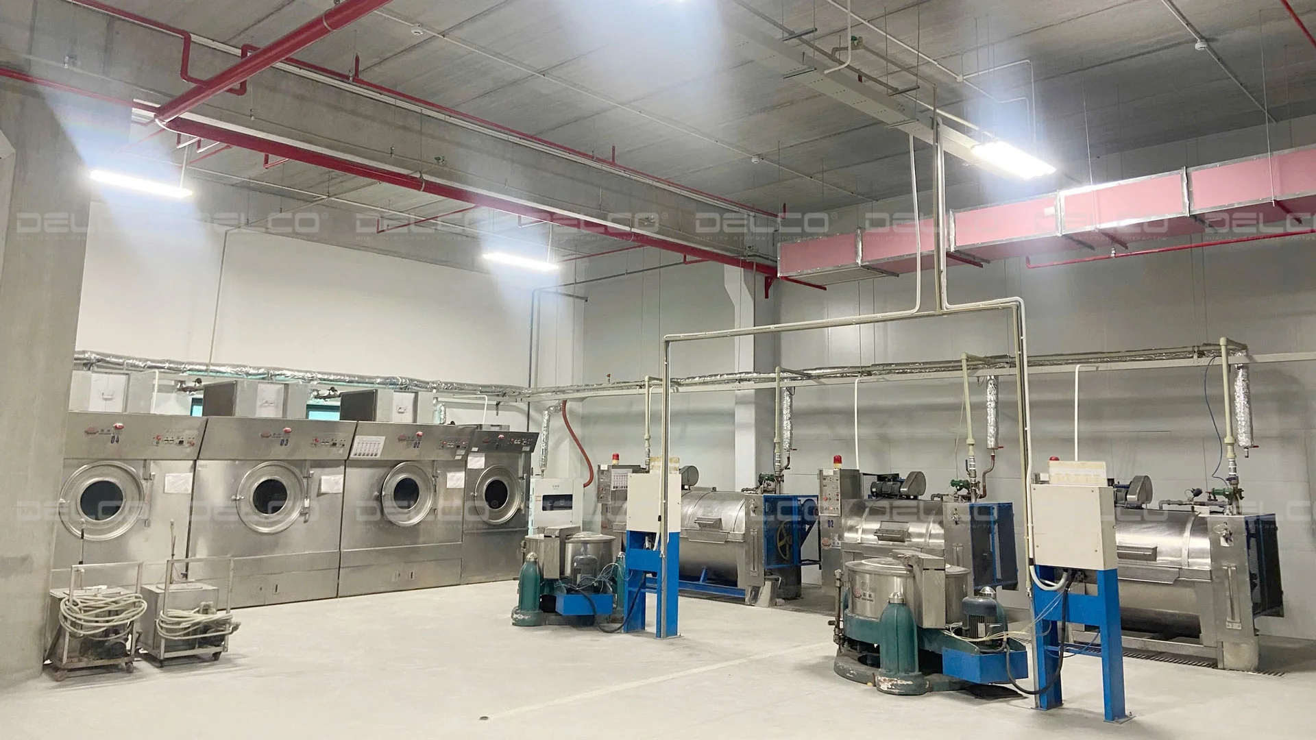 KLW 工場の電気・機械設備工事