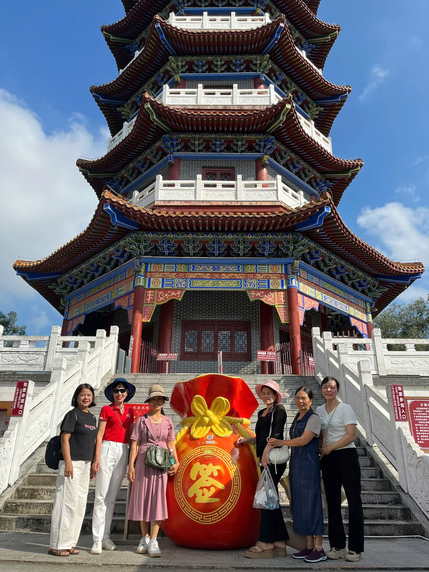 Hành trình gắn kết 2025: cùng DELCO team khám phá Đông Hưng – Trà Cổ