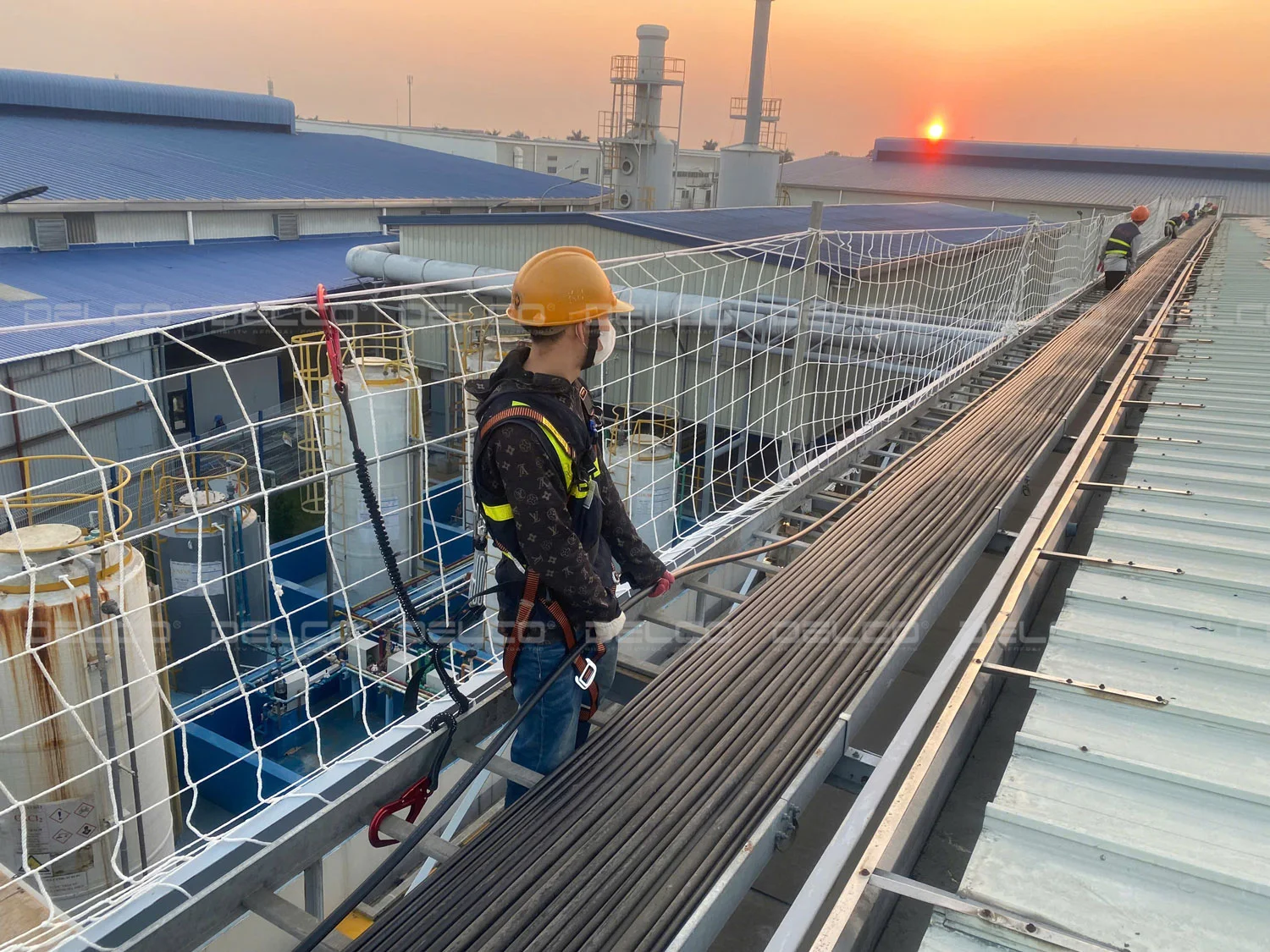 Che chắn an toàn khi cải tạo nhà máy